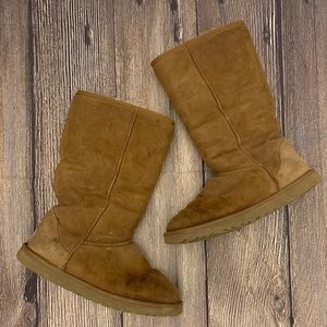 UGG Womens Classics Tall Boots Chestnut